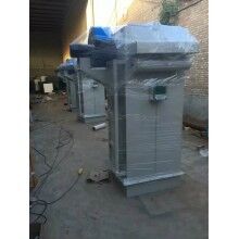 銷售吉林延吉攪拌站水泥倉(cāng)頂脈沖布袋除塵器