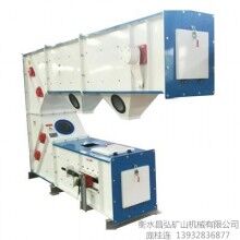 耐火材料專用Z型提升機(jī)，整機(jī)防爆，內(nèi)置強(qiáng)制通風(fēng)系統(tǒng)