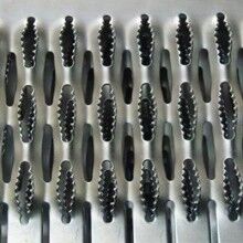 鱷魚(yú)嘴防滑板樓梯踏板腳踏板金屬?zèng)_孔網(wǎng)板廠家