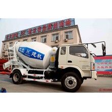 混凝土攪拌運輸車4立方，液壓驅(qū)動、風冷式散熱器